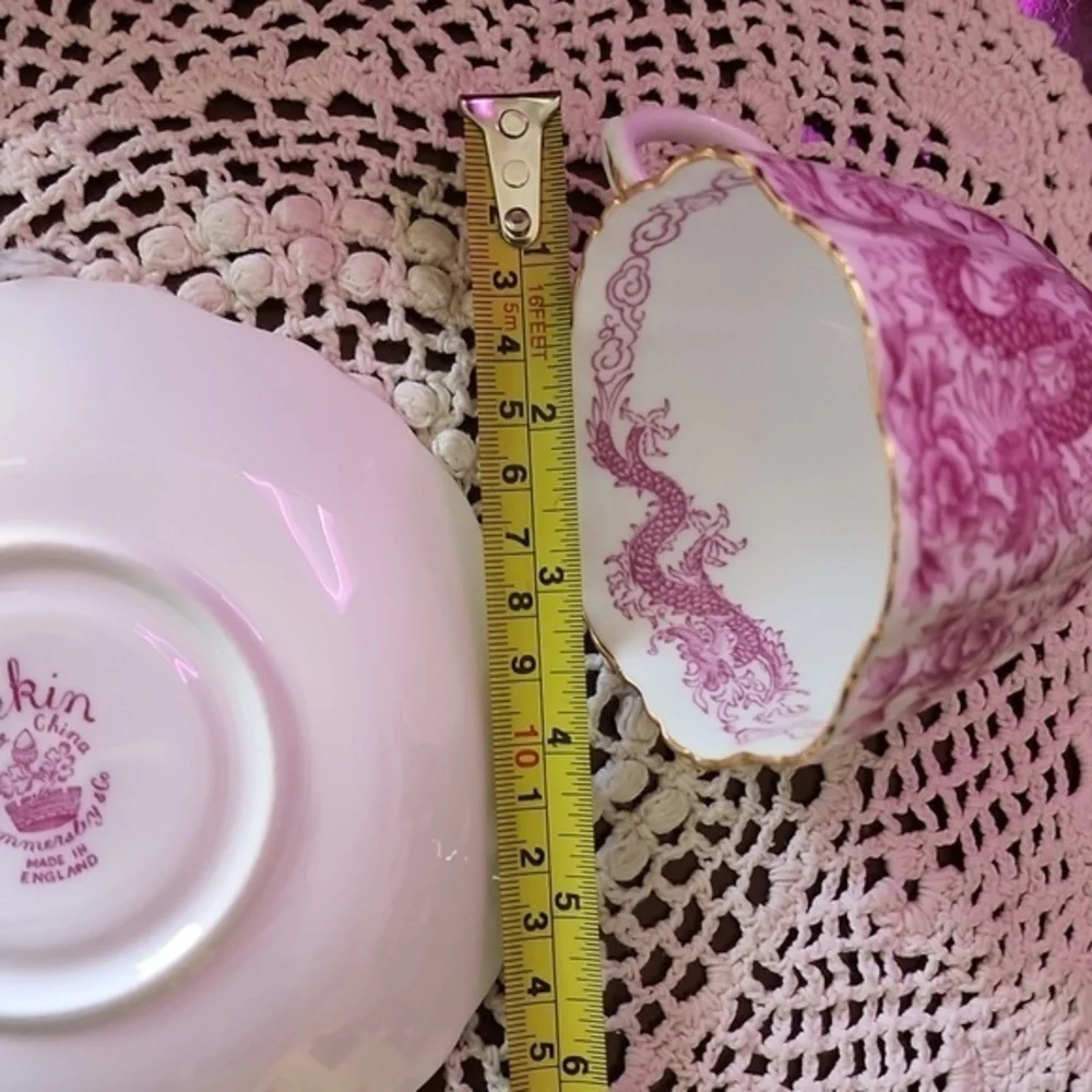 Pekin‎ fine bone china cup an saucer